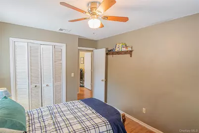 30 Hudson Drive, Hyde Park, NY 12538 - Photo 5