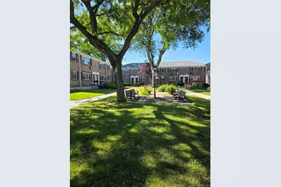 152-34 Jewel Avenue #B, Kew Gardens, NY 11367 - Photo 1