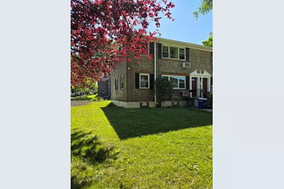 152-34 Jewel Avenue #B, Kew Gardens, NY 11367 - Photo 3
