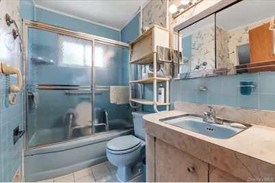 279 N Kentucky Avenue, Massapequa, NY 11758 - Photo 23