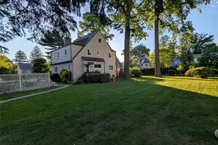 294 Lincoln Ave, New Rochelle, NY 10801 - Photo 21