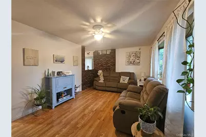 4 Pinegrove Drive, Wurtsboro, NY 12790 - Photo 7