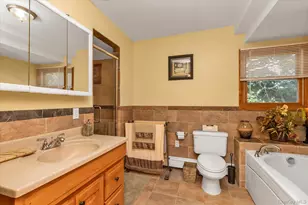 2 East Ct, Bethpage, NY 11714 - Photo 17