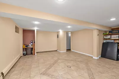 2 East Court, Bethpage, NY 11714 - Photo 19