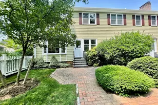 11 Duke of Gloucester, Manhasset, NY 11030 - Photo 11