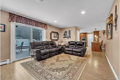 4382 New York Avenue, Island Park, NY 11558 - Photo 7