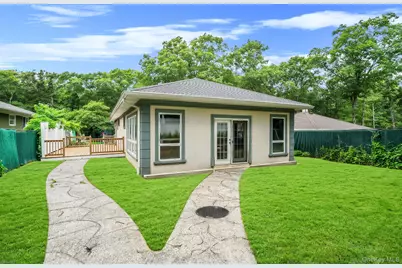 138 River Road, Shirley, NY 11967 - Photo 29