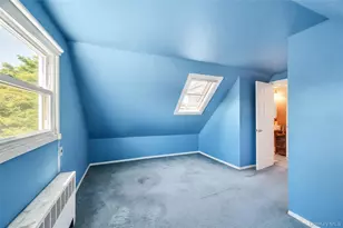 34 Oak St, Hicksville, NY 11801 - Photo 17