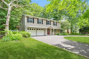 31 Artist Lake Blvd, Middle Island, NY 11953 - Photo 27
