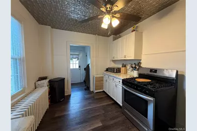 31 Minetta Court, Huntington, NY 11743 - Photo 3