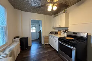 31 Minetta Ct, Huntington, NY 11743 - Photo 3