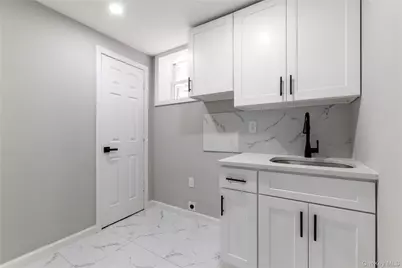 3321 Fish Avenue, Bronx, NY 10469 - Photo 17