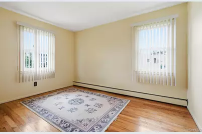 6 N Park Drive, Massapequa, NY 11758 - Photo 9