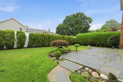 6 N Park Drive, Massapequa, NY 11758 - Photo 23