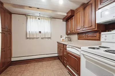 6 N Park Drive, Massapequa, NY 11758 - Photo 15