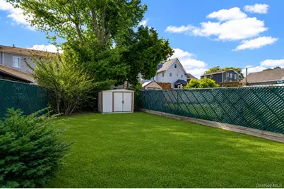464 S 2nd Avenue, Mount Vernon, NY 10550 - Photo 13