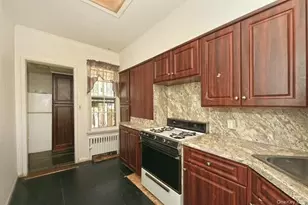 86-50 91st St, Woodhaven, NY 11421 - Photo 7