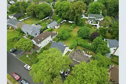 17 Riverside Street, Amityville, NY 11701 - Photo 13