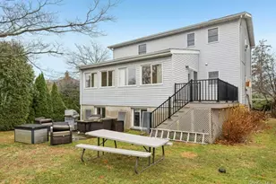 335 5th St, Mamaroneck, NY 10543 - Photo 9