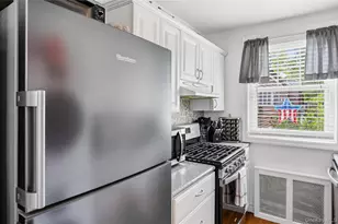 61-26 255th, Little Neck, NY 11362 - Photo 13