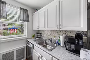 61-26 255th, Little Neck, NY 11362 - Photo 15