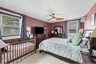 61-26 255th #upper, Little Neck, NY 11362 - Photo 5
