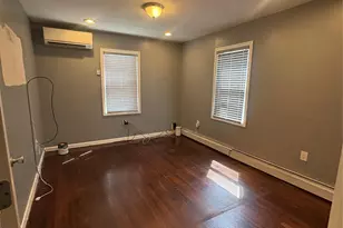 125 Washington Ave, Amityville, NY 11701 - Photo 5
