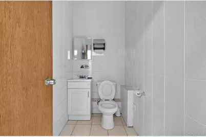10230 Queens Boulevard #Retails, Forest Hills, NY 11375 - Photo 9