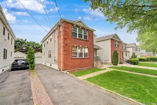 75 Cedar Pl, Floral Park, NY 11001 - Photo 5