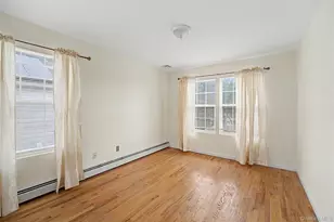 75 Cedar Pl, Floral Park, NY 11001 - Photo 33