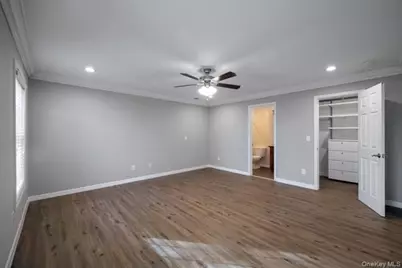 2200 Dolphin Lane #612, Holbrook, NY 11741 - Photo 9