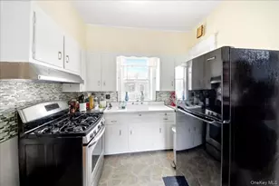 3071 Coddington Ave, Bronx, NY 10461 - Photo 7