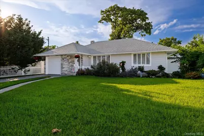587 Derby Drive S, Oceanside, NY 11572 - Photo 31