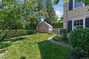 24 Crescent Rd, Port Washington, NY 11050 - Photo 3