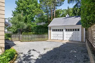 24 Crescent Rd, Port Washington, NY 11050 - Photo 5