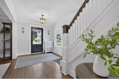 107 Sidney Street, Oyster Bay, NY 11771 - Photo 5