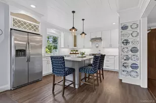 107 Sidney St, Oyster Bay, NY 11771 - Photo 9