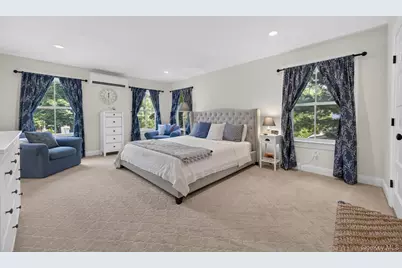 107 Sidney Street, Oyster Bay, NY 11771 - Photo 15