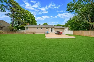 2 Amarr Dr, Shirley, NY 11967 - Photo 3