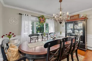 22 Villa Ln, Smithtown, NY 11787 - Photo 9