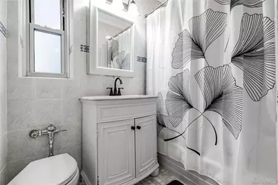 74-45 Yellowstone Boulevard #2/C, Rego Park, NY 11374 - Photo 21