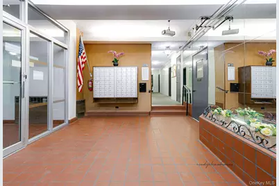74-45 Yellowstone Boulevard #2/C, Rego Park, NY 11374 - Photo 3