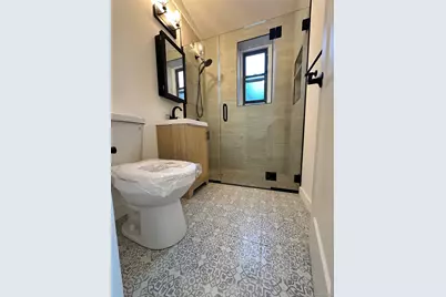 88-12 Elmhurst Avenue #6K, Elmhurst, NY 11373 - Photo 11