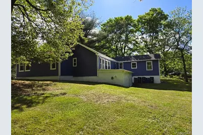 3074 Lexington Avenue #2, Mohegan Lake, NY 10547 - Photo 17