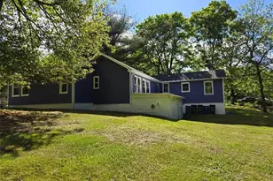 3074 Lexington Ave, Mohegan Lake, NY 10547 - Photo 17