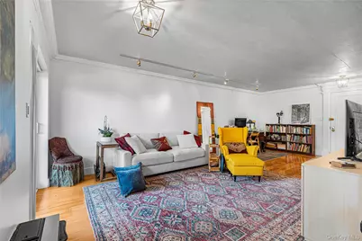 175 Maple Avenue #4D, Westbury, NY 11590 - Photo 3