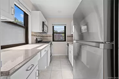 16-14 160th Street #689, Whitestone, NY 11357 - Photo 5