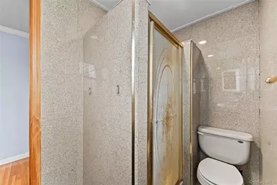 110 Briarcliff Road, Westbury, NY 11590 - Photo 17
