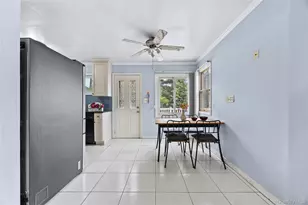 110 Briarcliff Rd, Westbury, NY 11590 - Photo 5