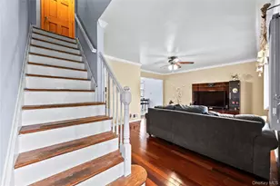 110 Briarcliff Rd, Westbury, NY 11590 - Photo 13